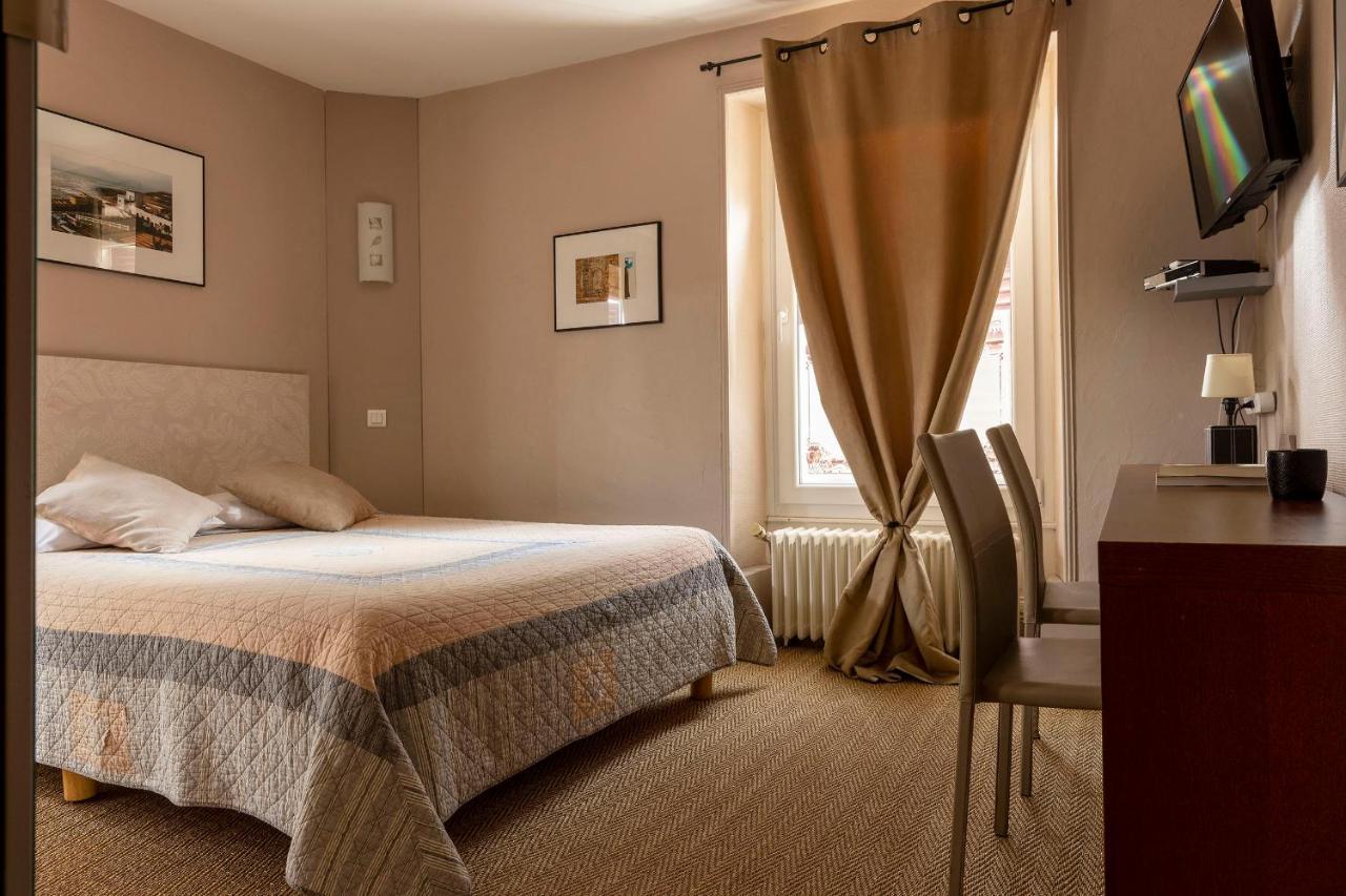L'Edgar Hotel Port-Lesney Eksteriør billede