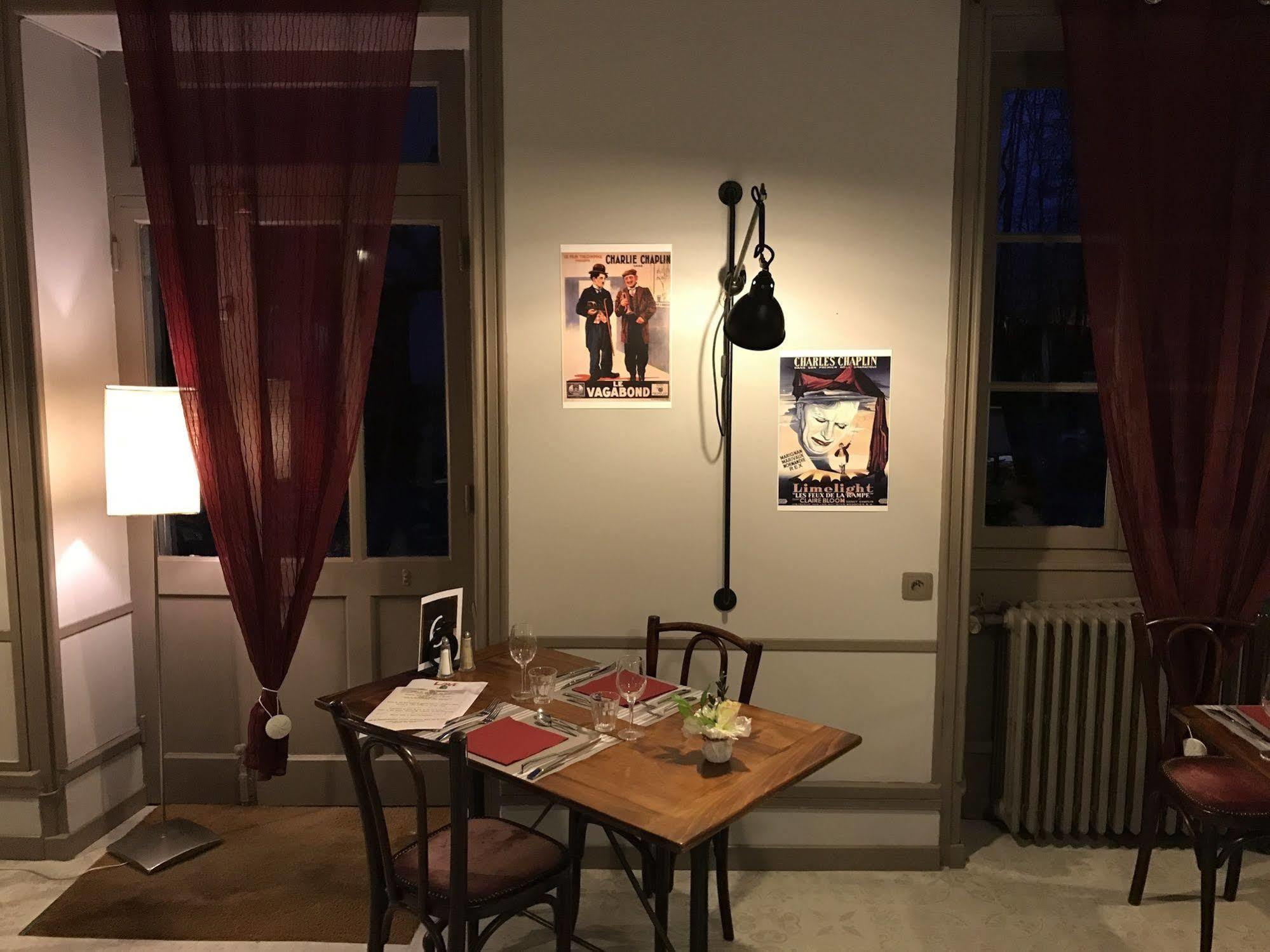 L'Edgar Hotel Port-Lesney Eksteriør billede